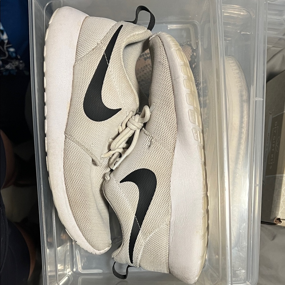 Nike Kids' Cream and Black Sneakers